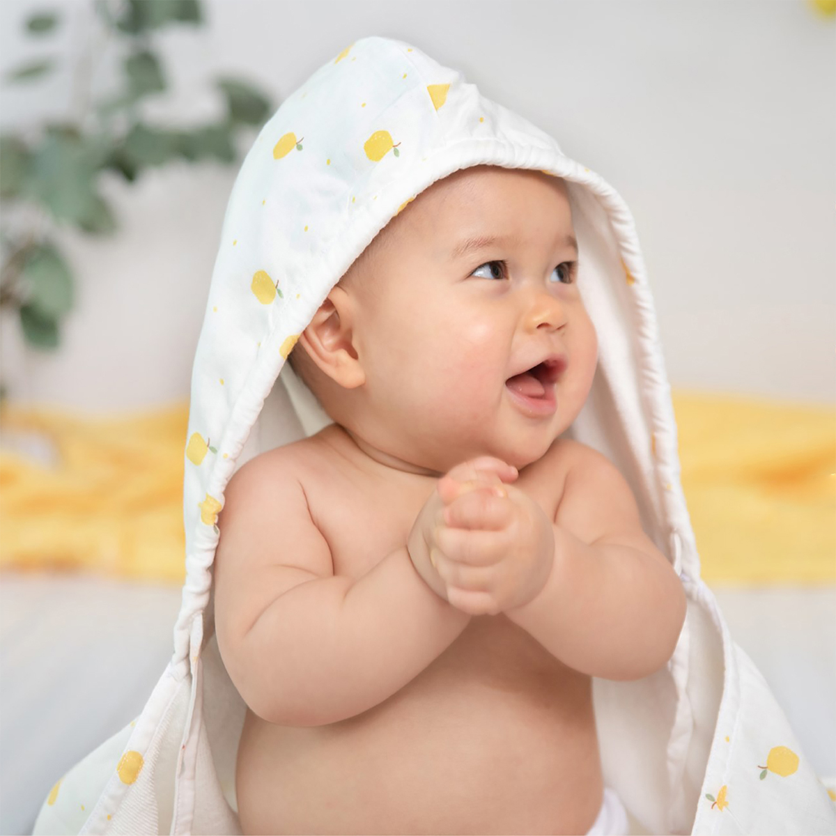 Granny Ben ผ้าขนหนูใยเทนเซลพร้อมหมวก TENCEL™ Muslin Hooded Towel จำนวน 1 ชิ้น