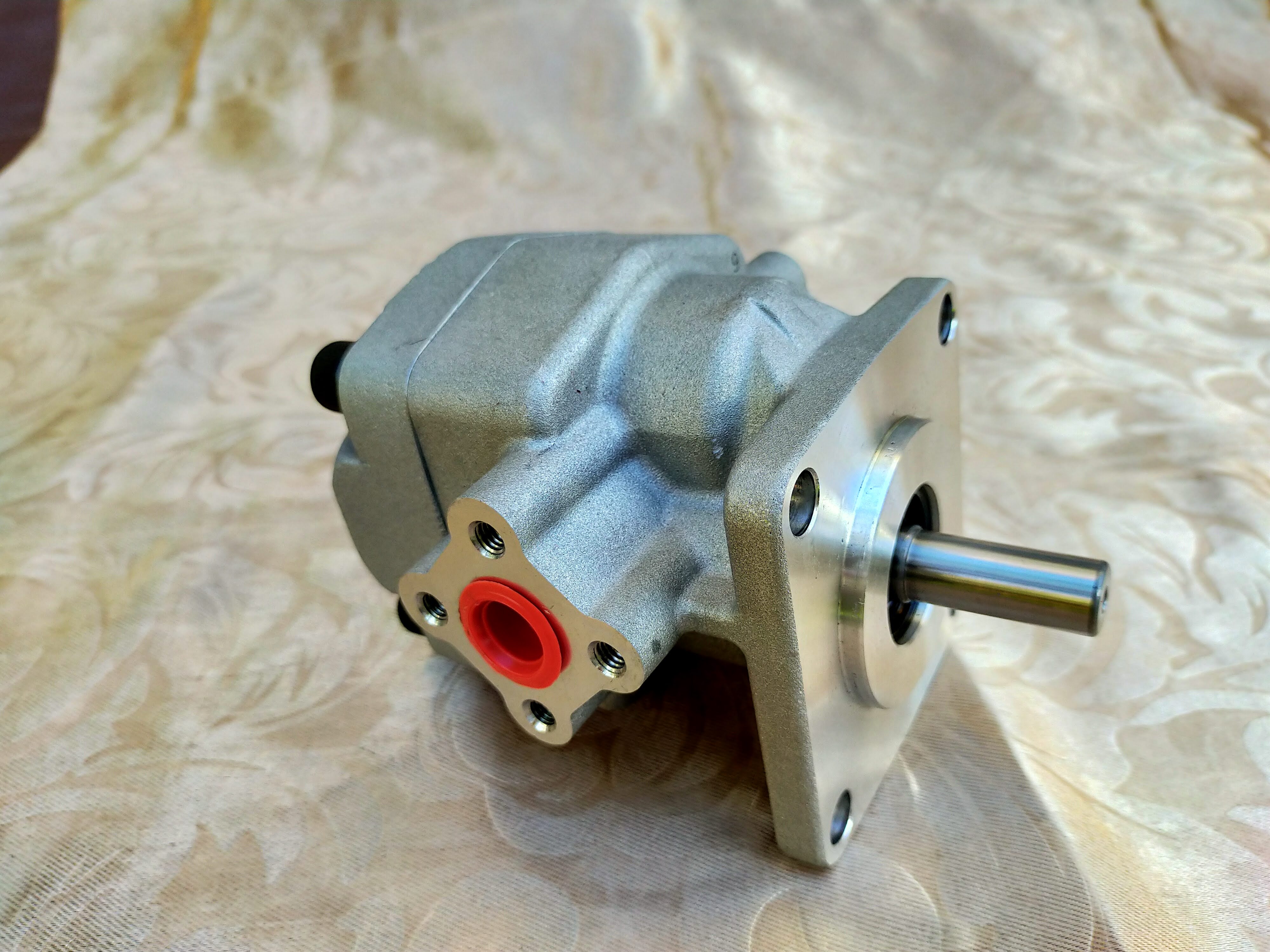 HGP-2A-F12R-X-4B-10 GEAR PUMP HYDRAULIC HYDROMAX DISPLACEMENT=12CC/REV. MAX PRESSURE 250BAR ,RATE1800RPM