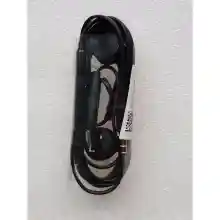 ภาพขนาดย่อของภาพหน้าปกสินค้าin ear headset with MIC for mobile/phablet จากร้าน Suc-Seed บน Lazada ภาพที่ 1