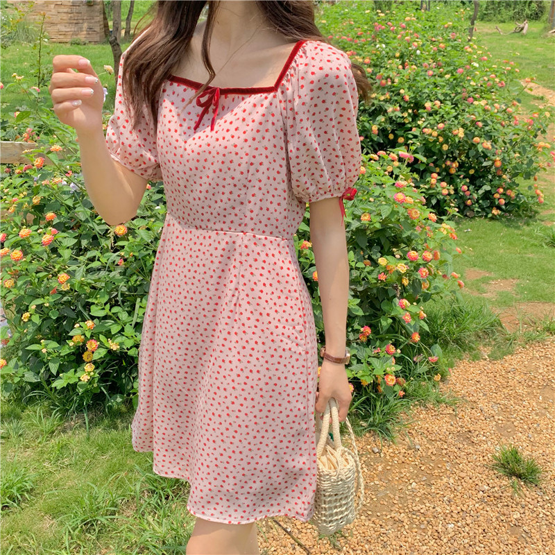 2022 new sweetheart French tea break dress เป็นเดรสสั้นแขนสั้นลายดอกไม้