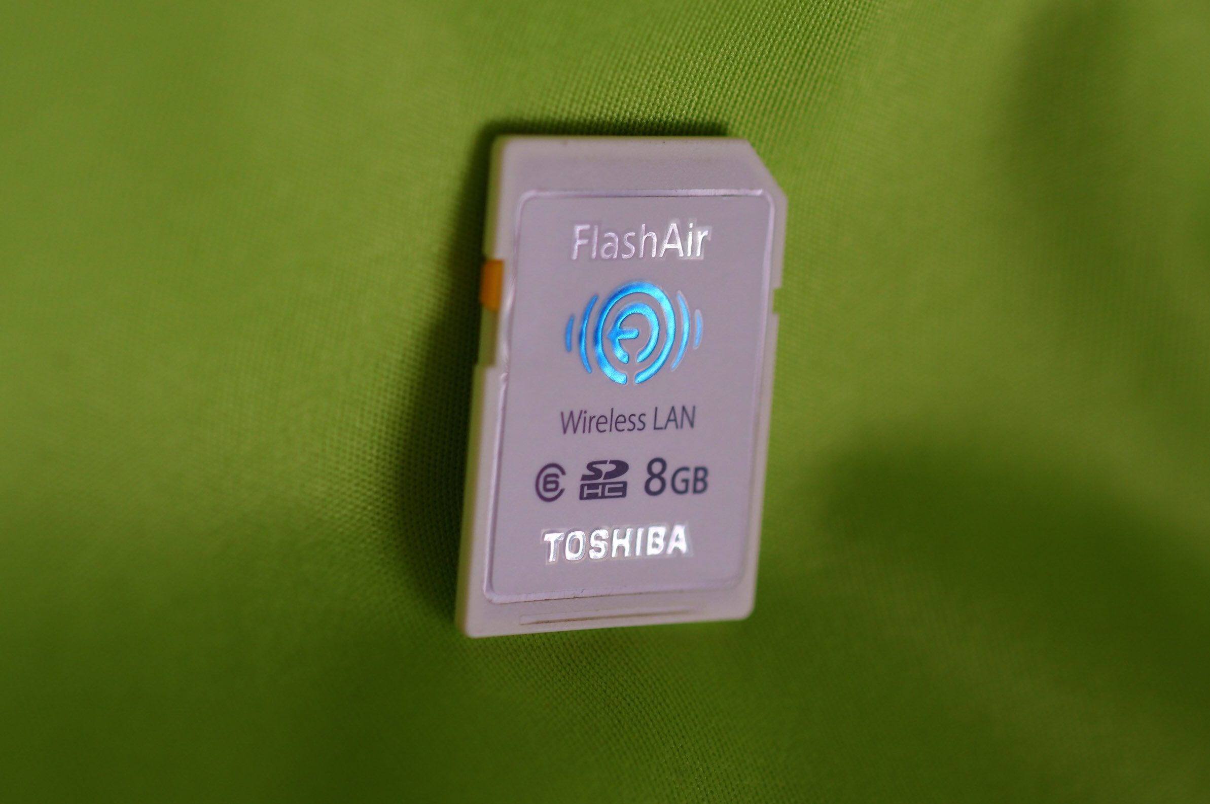 TOSHIBA FlashAir W-03 8GB - アクセサリー