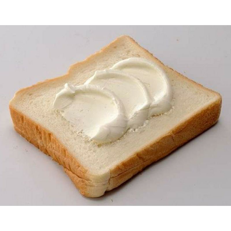 ส่งฟรี [130g.]Meiji Milk Cream Spread 130g. และ 220g.ของแท้นำเข้า