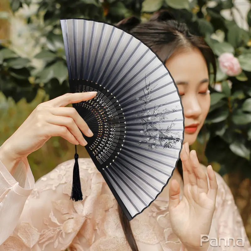 ภาพสินค้าBamboo Flower Fan Molor Vintage Hand Fan 7 Inch Folding Fan Chinese Style Female Cheongsam Props Cloth Gift Decoration Wedding Folding Fan Party Home Hand Folding Fan Drawing Print Fan S Fan จากร้าน Panna Fan Shop บน Lazada ภาพที่ 4