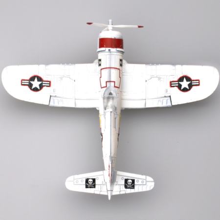 4D MODEL PLANE โมเดลเครื่องบินรบ รุ่น F4U แบบ E