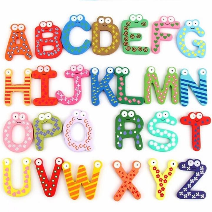 ตัวอักษร A-Z ไม้สีสดใส มีแม่เหล็กติดตู้เย็น