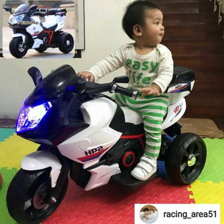 ลดราคาวันนี้ D Kids รถเด็กนั่ง รถมอเตอร์ไซค์บีเอ็ม ขนาด2มอเตอร์ LNM683
รถแบตเตอรี่เด็ก สวยมาก รุ่นใหม่ล่าสุด มาใหม่ชั่วโมงนี้