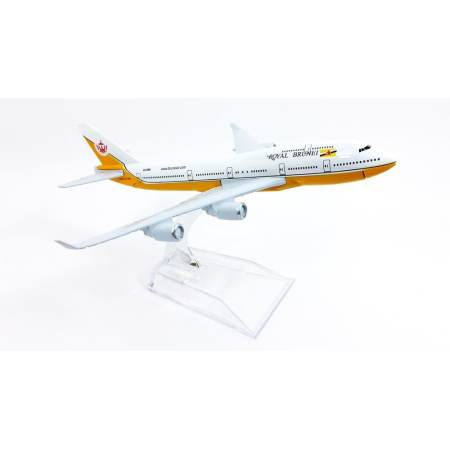 Naynaeshop โมเดลเครื่องบิน ROYAL BRUNEI Boeing 747-400 (16 cm)