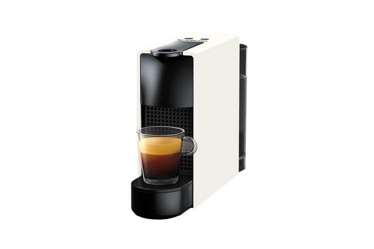 โปรแรงส์!! เครื่องชงกาแฟแรงดัน NESPRESSO EssenzaMini ขาว ของแท้ 100% จัดส่งฟรี! > เครื่องใช้ไฟฟ้าในครัว เครื่องชงกาแฟ กระติกน้ำร้อนไฟฟ้า กระทะไฟฟ้า หม้อสุกี้ เครื่องกรองน้ำ เครื่องปั่น เครื่องสกัดน้ำผลไม้ เตาอบไฟฟ้า หม้อตุ๋น หม้อนึ่งไฟฟ้า