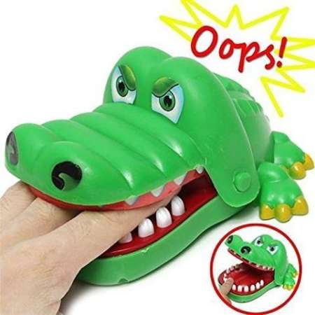 T.P.TOYS  จระเข้งับนิ้ว 