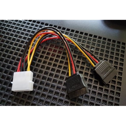 SALE สายต่อไฟPSU จากตัวเมีย1ช่อง ออกSATA2ช่อง #คำค้นหาเพิ่มเติม HDMI Switch Adapter Network HDMI สายสัญญาณ