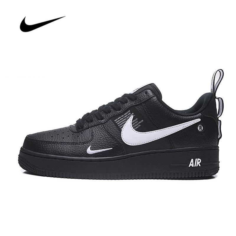 รองเท้าผู้ชาย Nike รองเท้าผู้หญิง Air Force 1 AF1 สีดำรองเท้ากีฬารองเท้าลำลองแบบเรียบง่าย AH6827-100