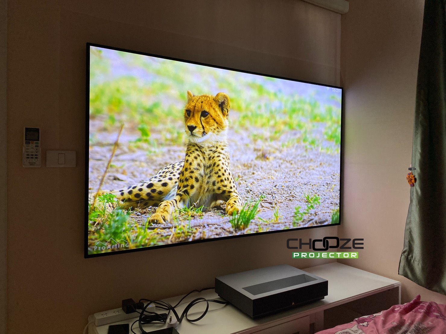 [In stock/พร้อมส่ง]จอโปรเจคเตอร์ 120 inches XY Screen PET Crystal UST ALR , Ambient light rejecting screen , Ultra Short Throw Projector