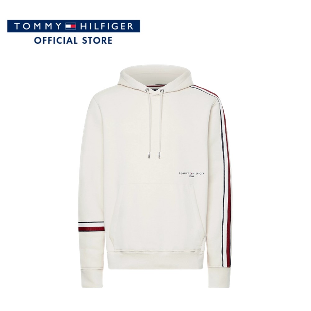 Tommy Hilfiger รองเท้าผ้าใบผู้ชาย รุ่น EM0EM01019 YBR สีขาว ทอมมี่