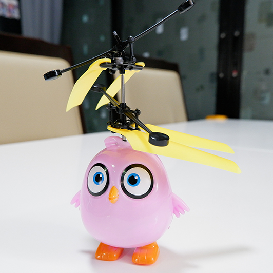 Kids Toys ของเล่นเด็ก นกบินเซ็นเซอร์แบบสัมผัส บินขึ้นลงเองได้ ของเล่นสุดไอเทมเด็ด