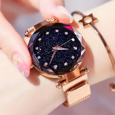 นาฬิกาข้อมือผู้หญิง Rose Gold สุดหรู Starry Sky นาฬิกาข้อมือหญิงแม่เหล็กนาฬิกา Rhinestone กันน้ำ
