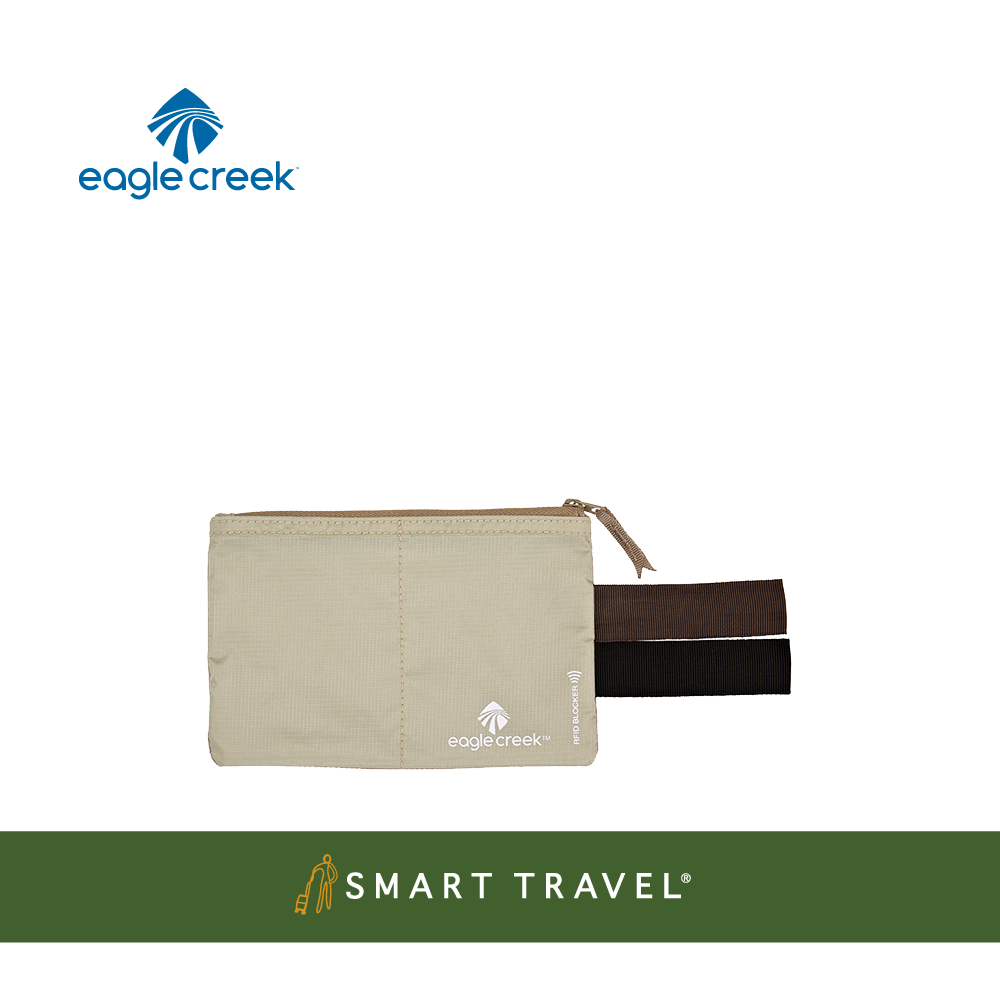 EAGLE CREEK RFID BLOCKER HIDDEN POCKET TAN กระเป๋าซ่อนเงิน กระเป๋าใส่หนังสือเดินทาง มีเทคโนโลยีสามารถช่วยป้องกันการจารกรรมข้อมูลจากบัตรเครดิตได้