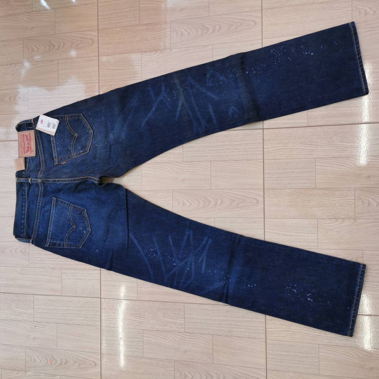 กางเกงยีนส์ Levi