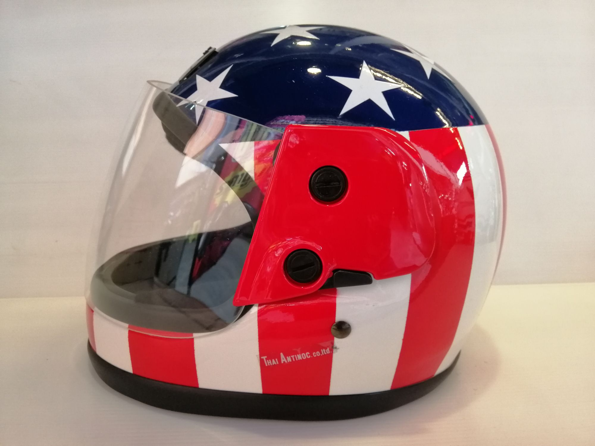 หมวกกัน​น็อค​เต็มใบ​ SD10​ ธงชาติอเมริกา USA ( ใบเล็ก​ Small​ ) by JTM RIDERS