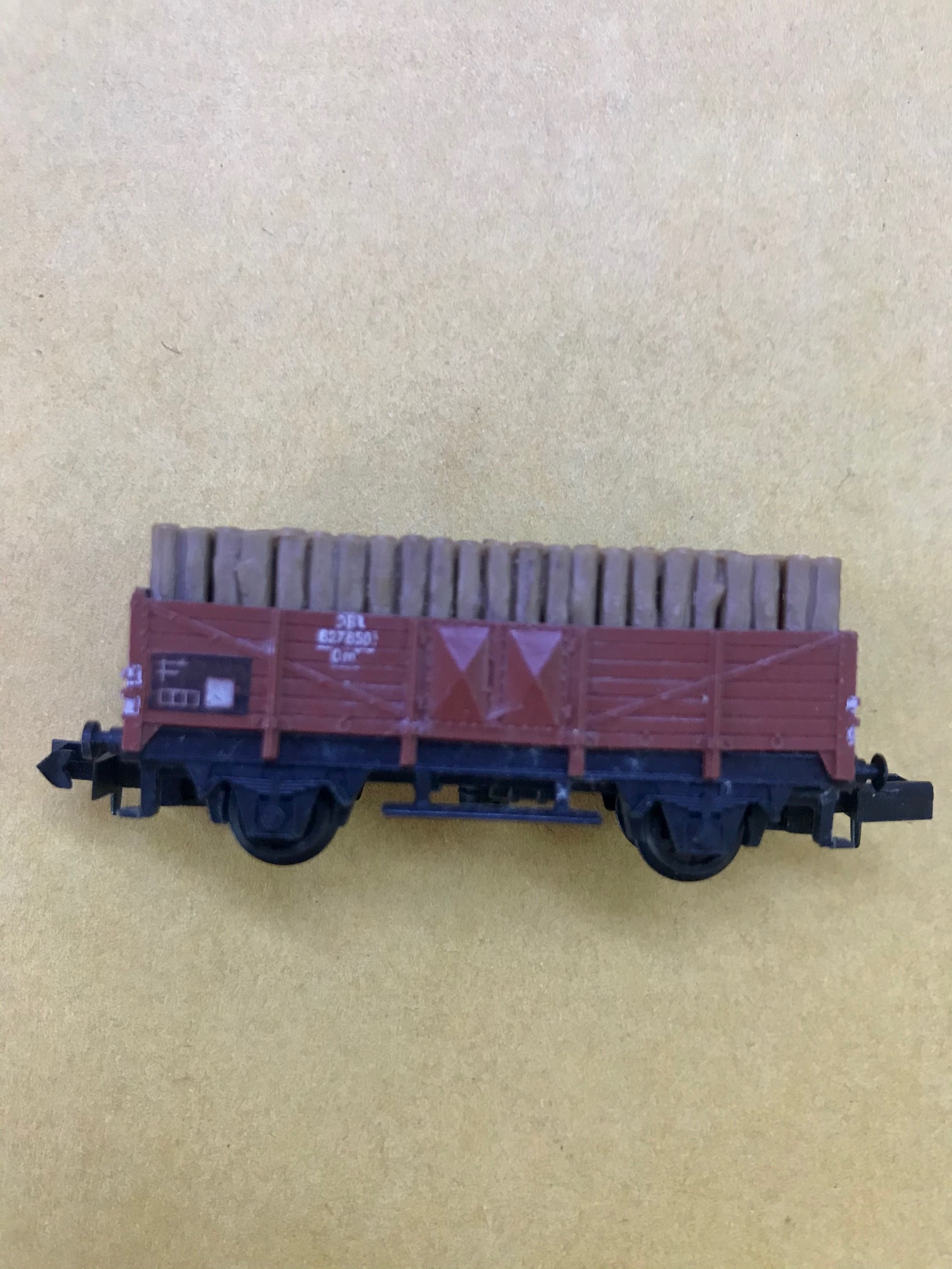 N Scale Fleischmann Log container Wagon, No 8408 as new.