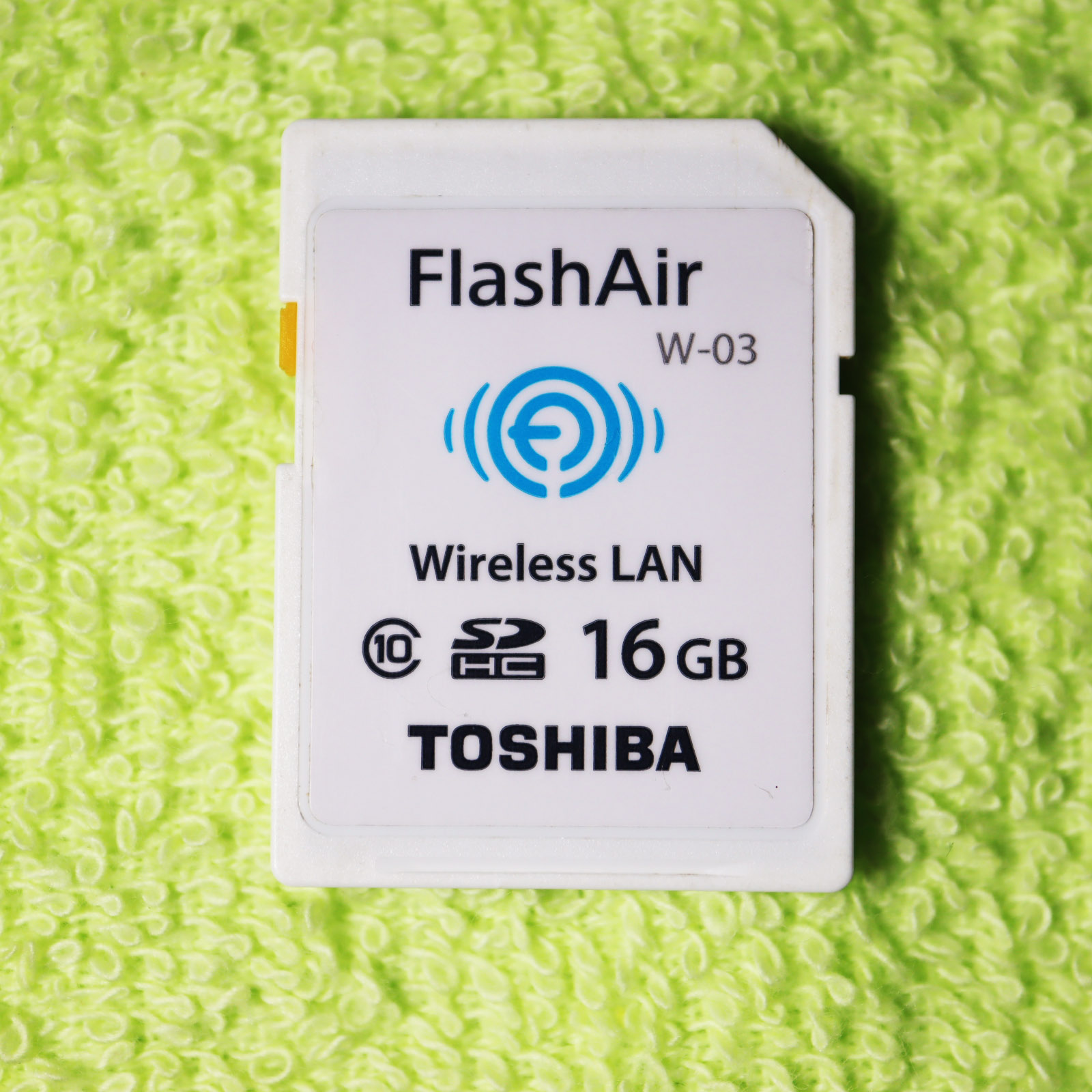 TM＊プロフ必読　A320 + FlashAir W-03 16GB TM＊プロフ必読 A320 + FlashAir W-03 16GB Amazon | Toshiba