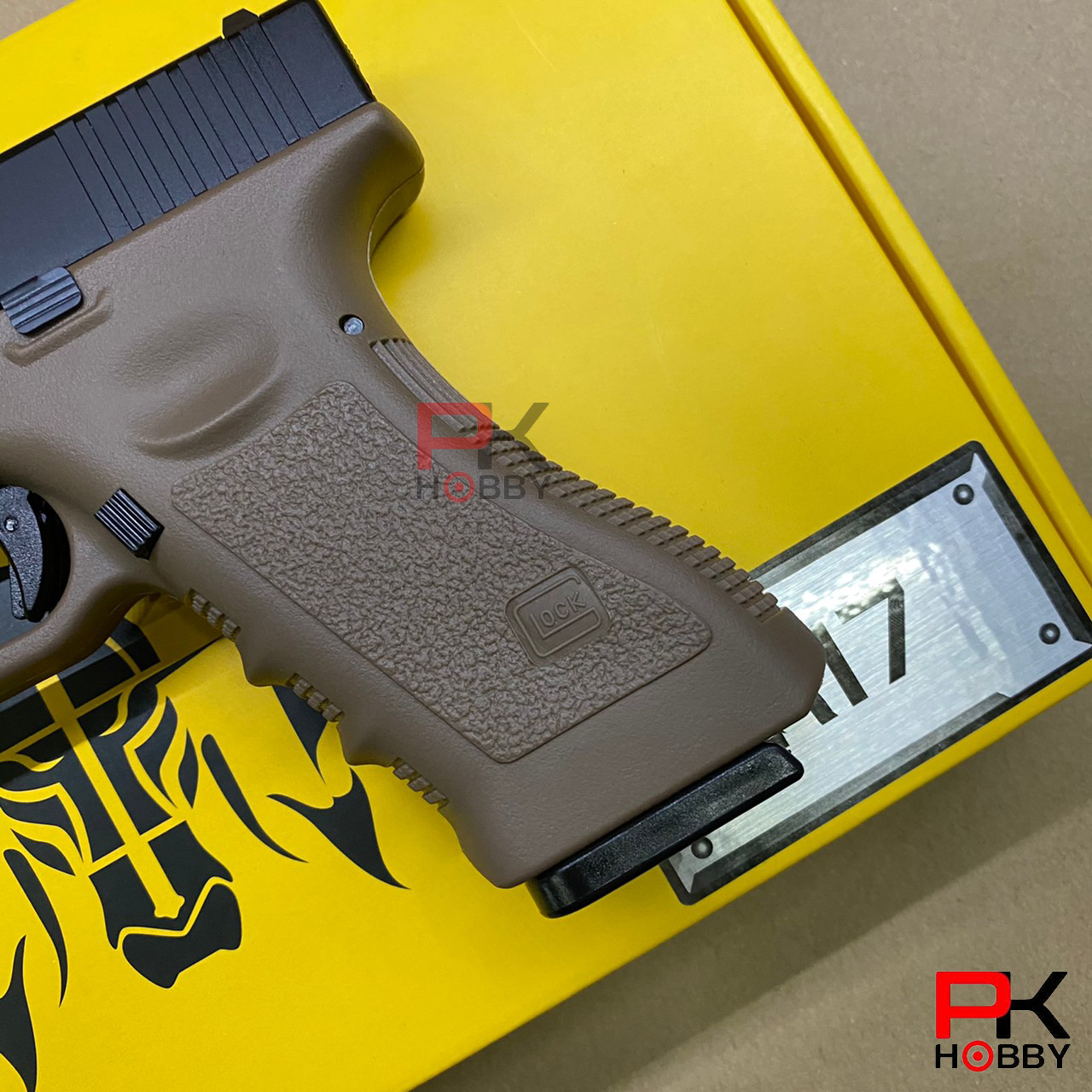 ปืนบีบีกัน ปืนแอร์ซอฟต์ อัดแก๊ส Army R17 ทรง Glock 17 Gen3 สีดำ ด้าม ...