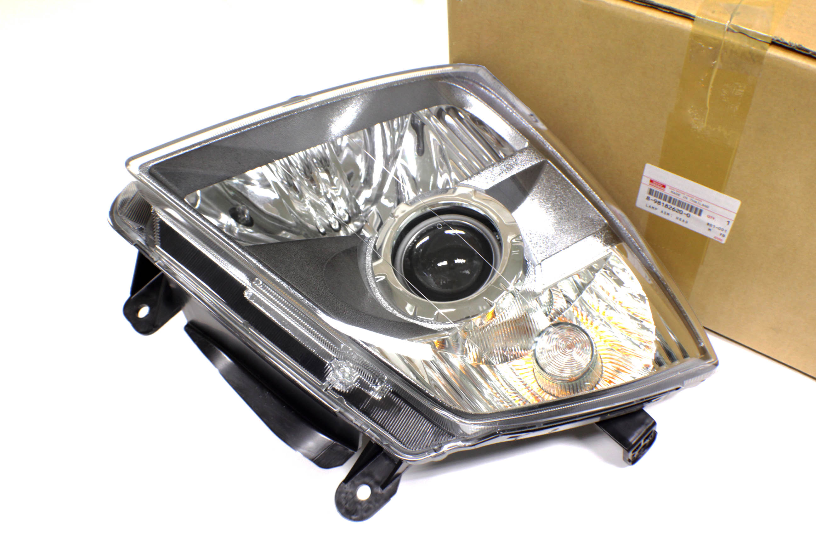 ไฟหน้า ข้างขวา รถยนต์ Isuzu Isuzu Mu7 Choiz ปี 2011 2013 อะไหล่แท้