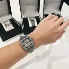 ภาพขนาดย่อของภาพหน้าปกสินค้าST Watch นาฬิกาแฟชั่น Y2K นาฬิกาหรูหรา นาฬิกาเซเลป จากร้าน Complete.look บน Lazada