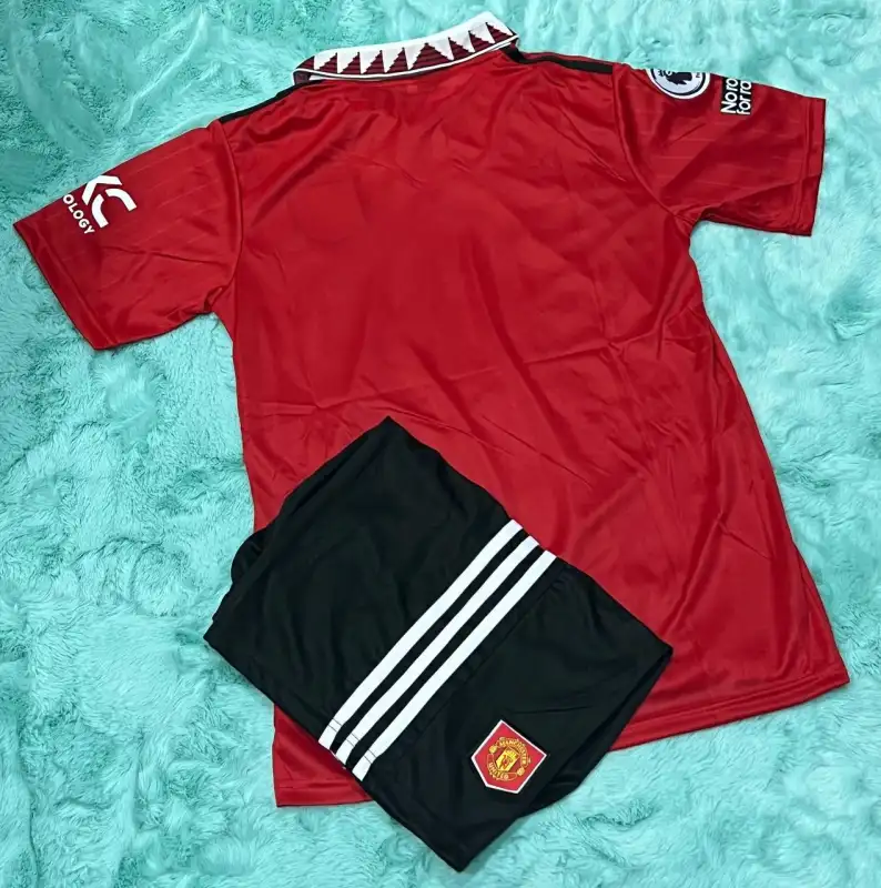 ภาพสินค้าเสื้อกีฬา แมนยู Manu ชุดฟุตบอล ชุดผู้ใหญ่ (ได้ทั้งชุด เสื้อพร้อมกางเกง)ราคาถูก รุ่นใหม่2022/2023 จากร้าน FAFA Shop08 บน Lazada ภาพที่ 6