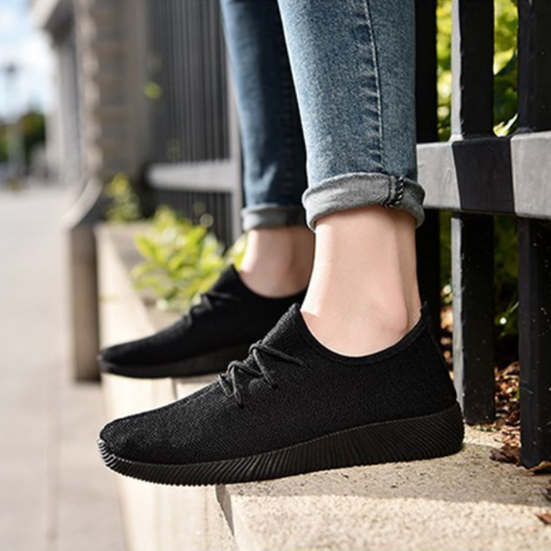 💥 ROYALLOVERS 💥 รองเท้าผ้าใบสตรีลดกระหน่ำฤดูร้อนระบายอากาศได้รองเท้าสตรี