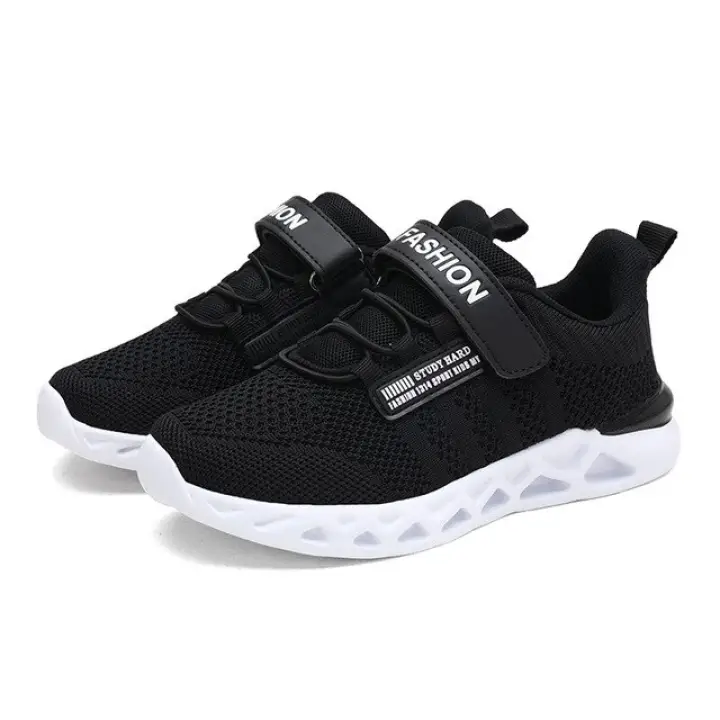 little girl black tennis shoes