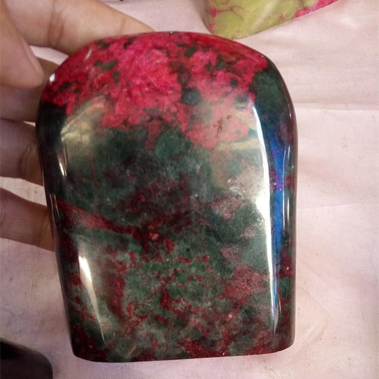 Direct selling natural plum jade peach flower Yushan water artistic conception jade original stone calligraphy engraving seal small ornaments