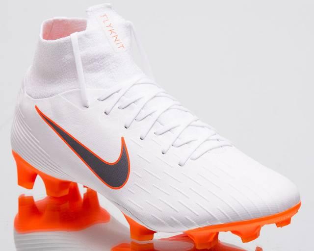 nike hypervenom phatal 11