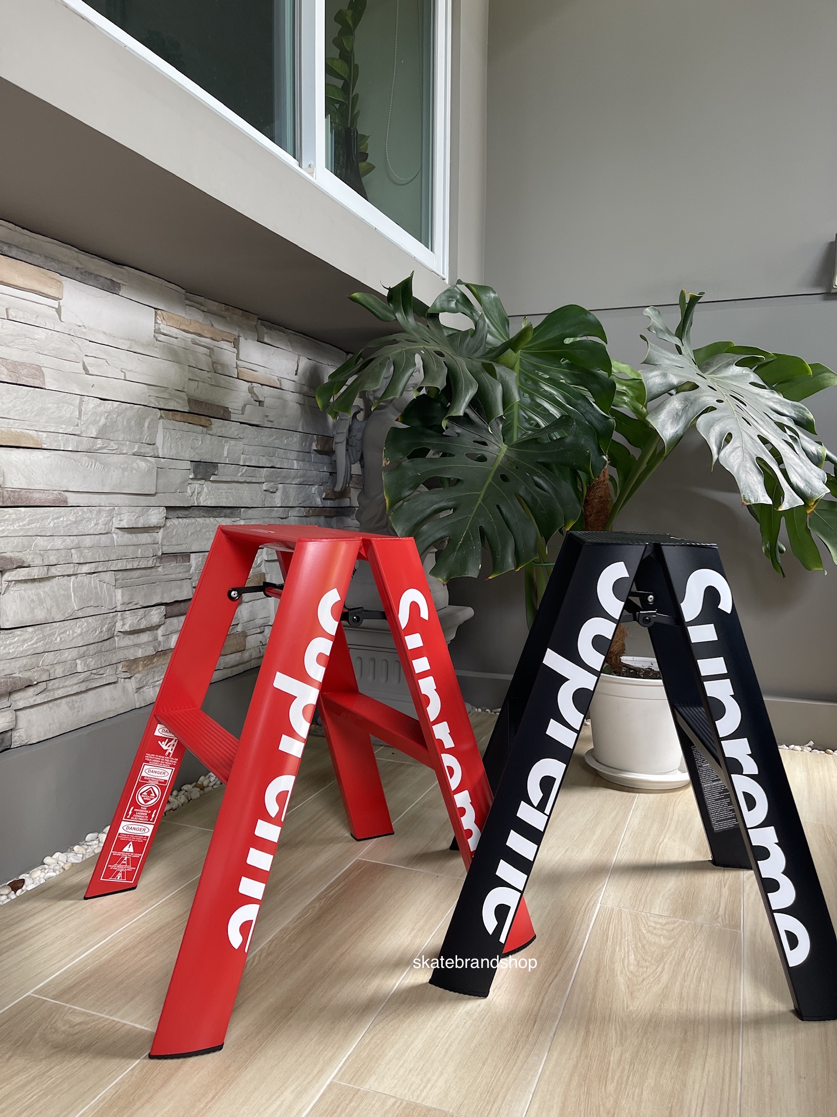 Supreme Lucano 2Step Ladder - インテリア/住まい/日用品 その他