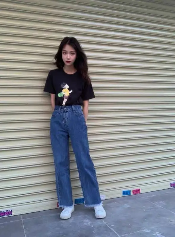 ภาพสินค้าwardrobe Girl's jean กางเกงยีนส์ผู้หญิงแฟชั่น เอวสูง ทรงตรง ขาสอบ ปลายขารุ๋ย สีฟ้า จากร้าน wardrobe บน Lazada ภาพที่ 5