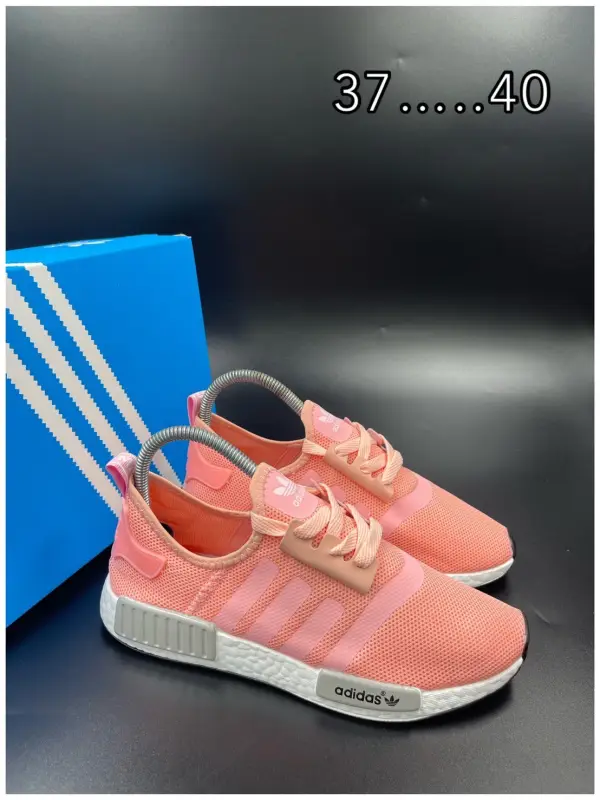 ภาพหน้าปกสินค้าIn Stockรองเท้าวิ่ง รองเท้าออกกำลังกาย สำหรับผู้หญิง Sz 37--40 พร้อมส่ง จากร้าน Sneaker_CD_Shop บน Lazada