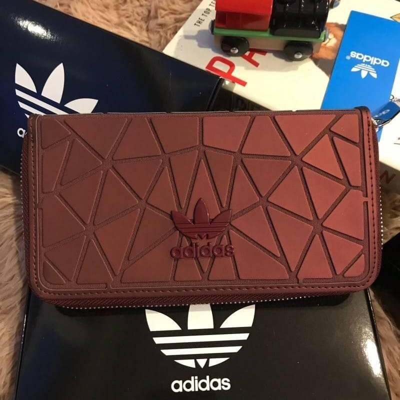 Adidas 3D Long wallet กระเป๋าสตางค์ สไตล์สปอรต์ รุ่นunisex ดีไซน์สุดฮิตสไตล์ ISSEY MIYAKE สี Deep Red