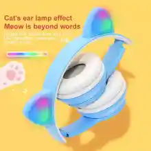 ภาพขนาดย่อของภาพหน้าปกสินค้าOriginal หูฟังหูแมวหูฟังชุดหูฟังบลูทูธ5.0 Led ปรับหูฟังพับได้ Blth 5.0หูหูฟังสเตอริโอไร้สายพับได้กว้างความเข้ากันได้ยาวสแตนด์บายมีไมโครโฟนในตัว ไฟLED จากร้าน All Mart บน Lazada ภาพที่ 1