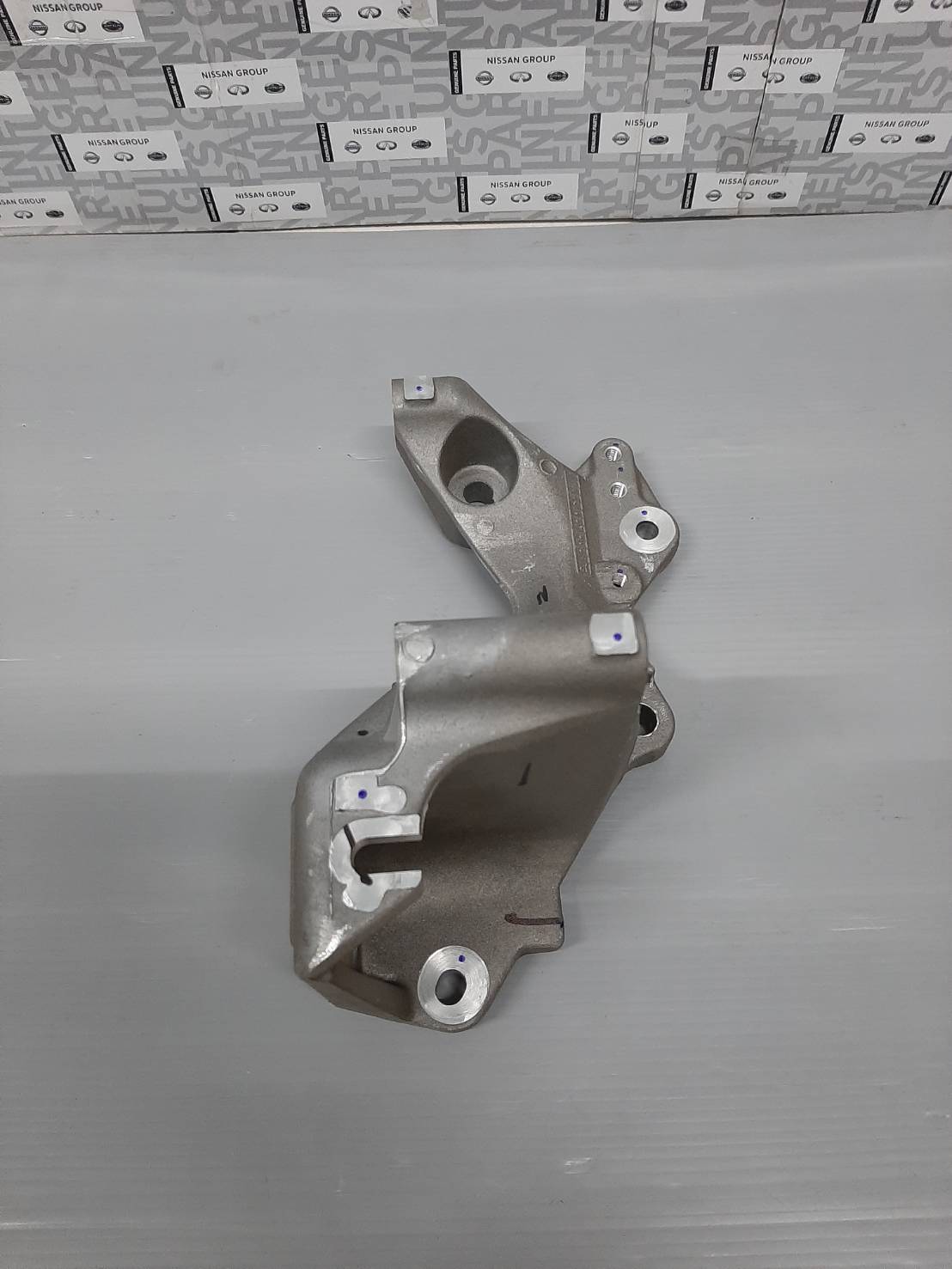 ฐานยึดไดชาร์ท NISSAN MACRH , ALMERA , NOTE K13T , E12T 11710-1HC0A (เป็นอะไหล่แท้ Nissan) รหัส A428