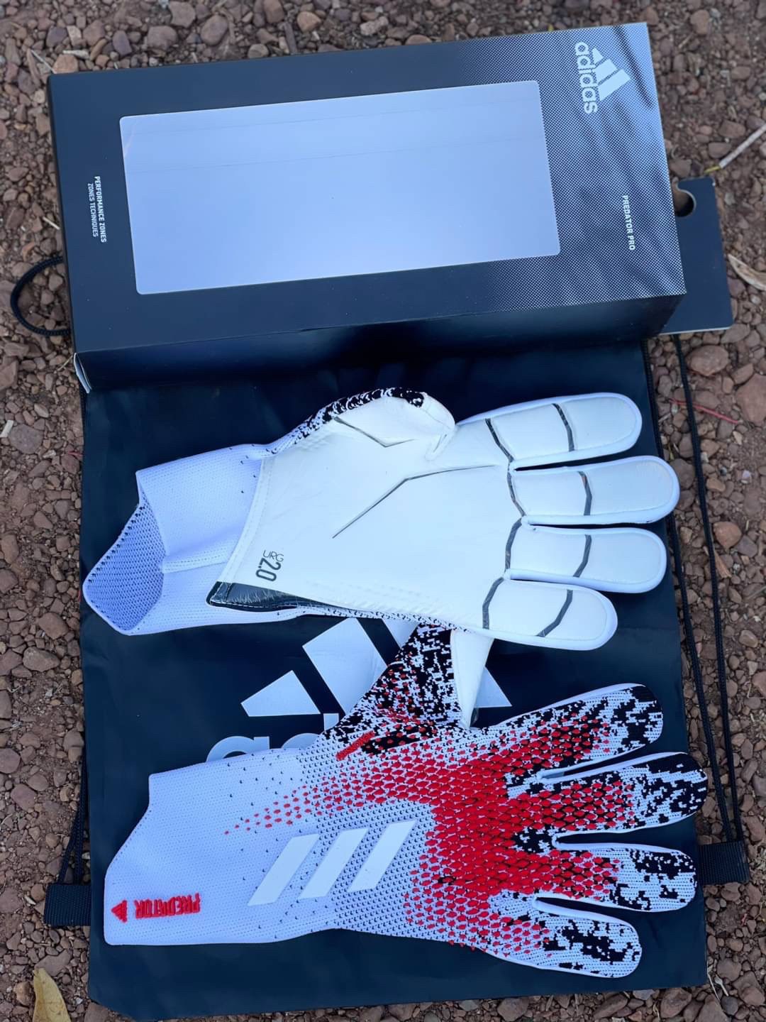 ถุงมือผู้รักษาประตู adidas predator pro 2.0 สำหรับผู้ชาย/ผู้หญิง