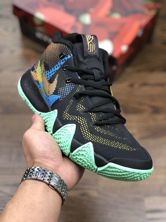 Nike Kyrie 4 men's basketball shoes breathable non-slip wear-resistant Black and green gold