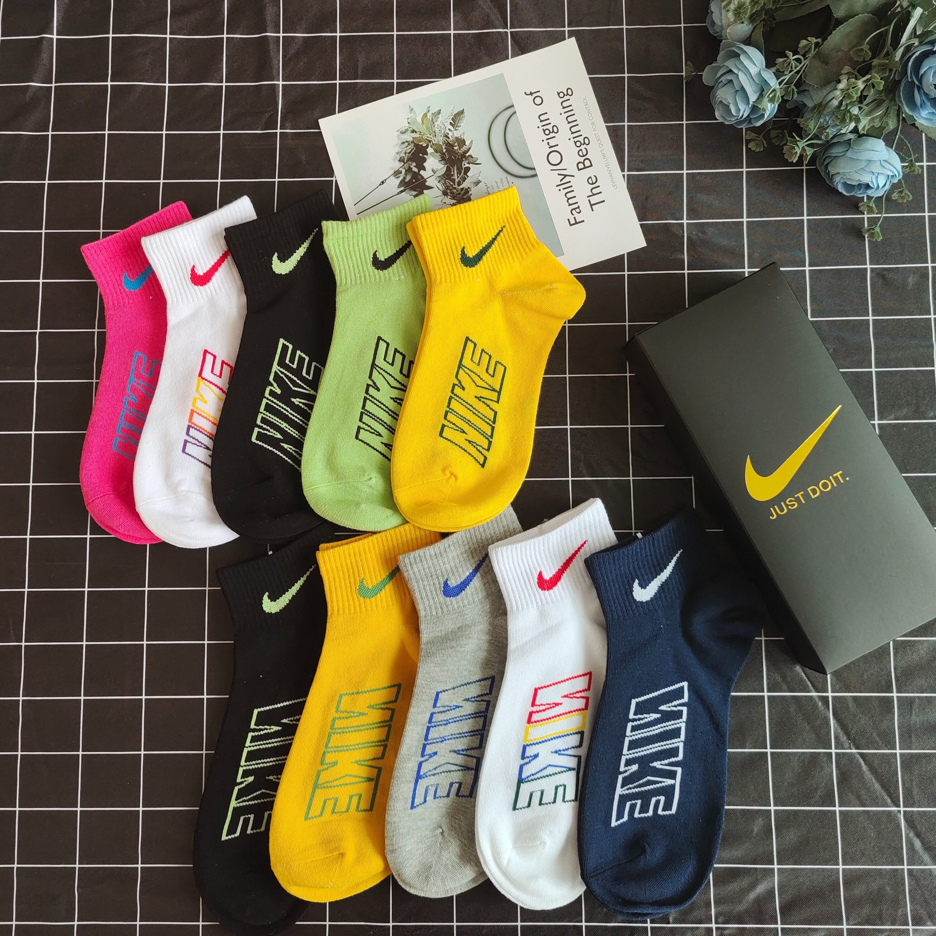 Nike ถุงเท้ากีฬาแฟชั่น Unisex Sports Comfortable Socks(1 กล่อง 5 คู่)
