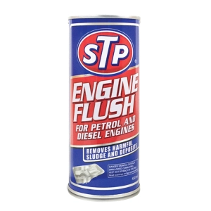 สินค้า STP น้ำยาทำความสะอาดเครื่องยนต์ (เบนซินและดีเซล) 19004 STP Engine Flush ขนาด 450 ml. วิธีใช้ เพียงเติมน้ำยาทำความสะอาดภายในเครื่องยนต์ก่อนการเปลี่ยนถ่ายน้ำมันเครื่องตามระยะ