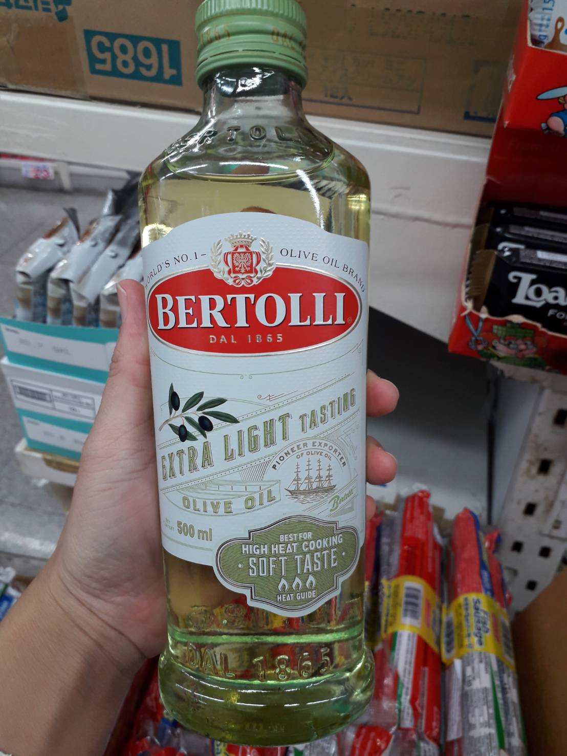 Bertolli Extra light tasting olive oil  เอ็กซ์ตร้าไลฟ์ เทสดิ้ง โอลีฟออย น้ำมันมะกอกธรรมชาติ 500 ML.