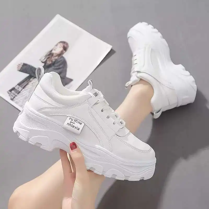 ภาพสินค้าYUNGUANG sneakers hit version in INS shoes Korean style sports shoes fashion women sneakers thick heel Col ัปเ flax made from ผ้าตา pw breathable well sneakers ผญ จากร้าน One more shoes บน Lazada ภาพที่ 6