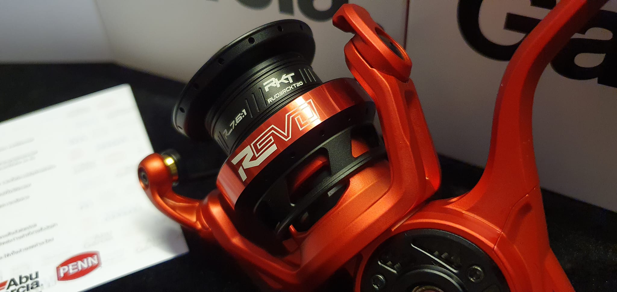 Abu Garcia Revo® Rocket Spinning Reel #RVO3RCKT20*รอกสปินนิ่ง - 7 SEAS  PROSHOP (THAILAND)