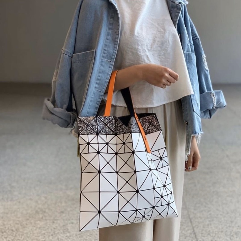 Issey Miyake with Anti-fake mark Frosted surface 6✖️6 tote bag