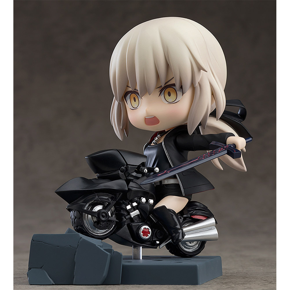 Nendoroid 1142-DX Saber / Altria Pendragon (Alter) Shinjuku