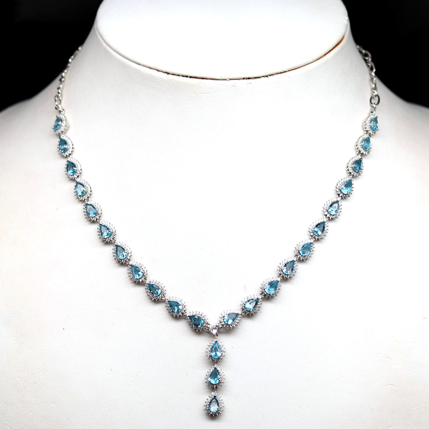 สร้อยคอพลอยแท้ธรรมชาติ SWISS BLUE โทปาส ล้อม เพชร cz เงินแท้ 925 ชุบทองคำขาว