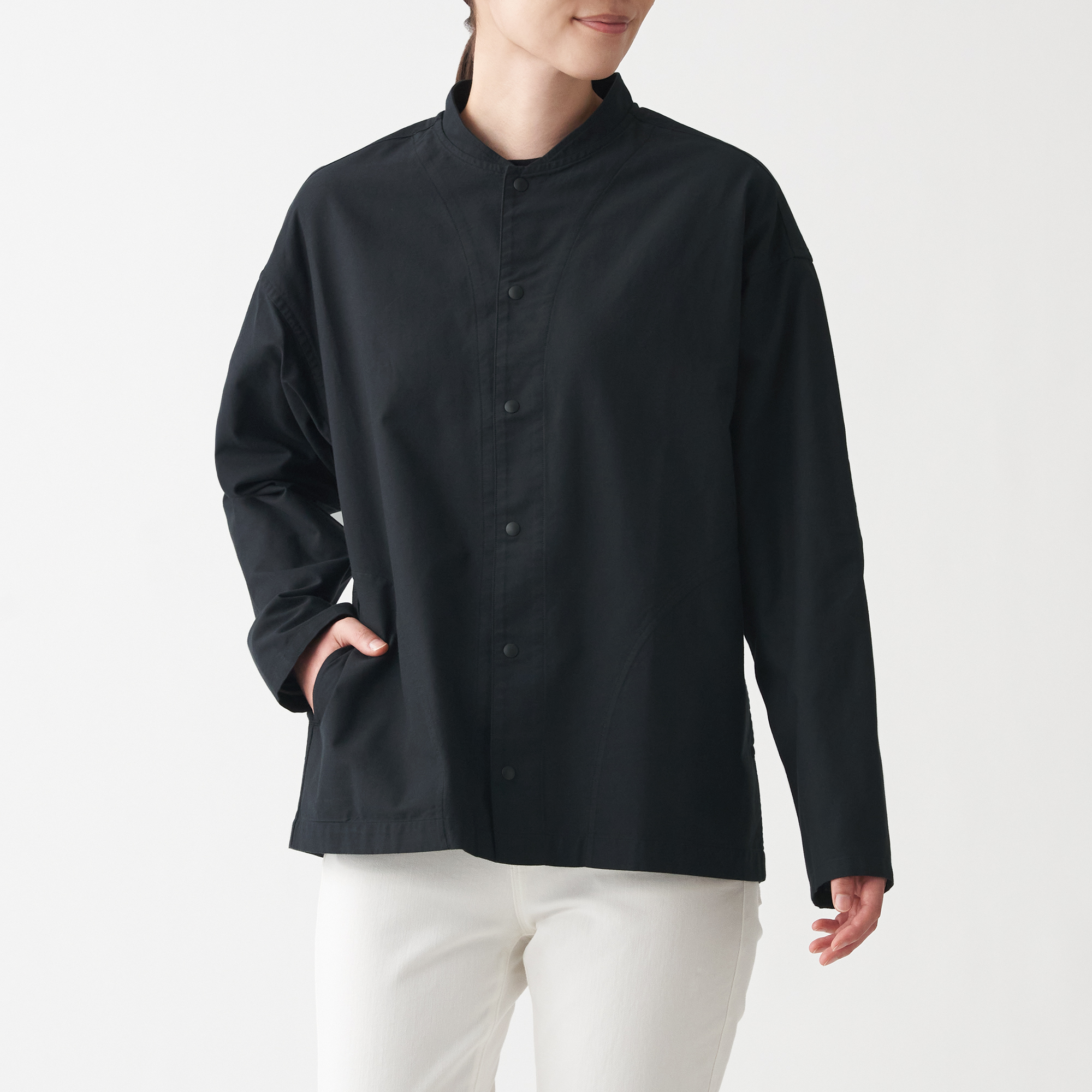 มูจิ เสื้อเชิ้ตผ้าออกซฟอร์ตฟอก ปกตั้ง Unisex - MUJI Washed Oxford Stand Collar Shirt สี ดำ ขนาด XXS