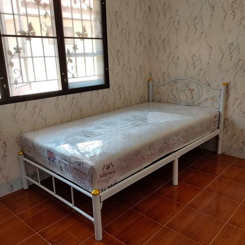 Solomon mattress เตียงเหล็กโลตัสพร้อมที่นอนmena ครบเซต สีดำ / สีขาว ขนาด 3.5 / 5 / 6 ฟุต